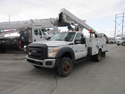 Ford F-550 Boom / Bucket Truck - 300HP
