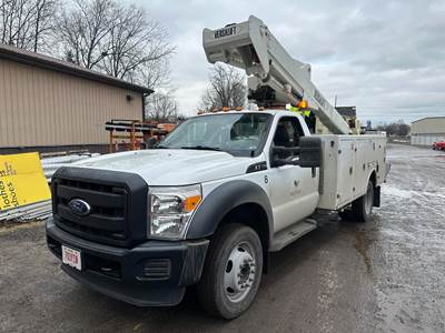 Ford F-550 Boom / Bucket Truck