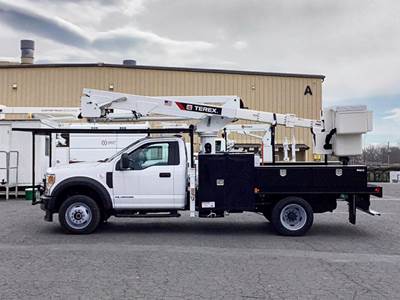 Ford F-550 Boom / Bucket Truck - 330HP