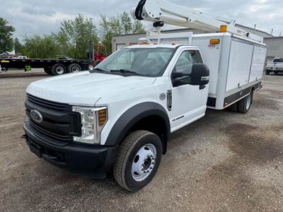 Ford F-550 Boom / Bucket Truck - 330HP