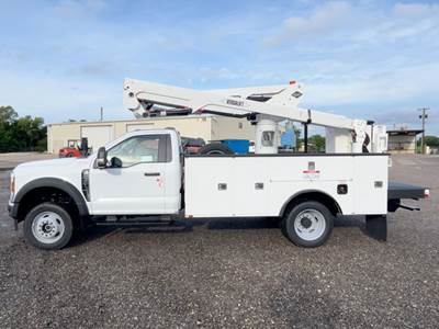Ford F-550 Boom / Bucket Truck - 335HP