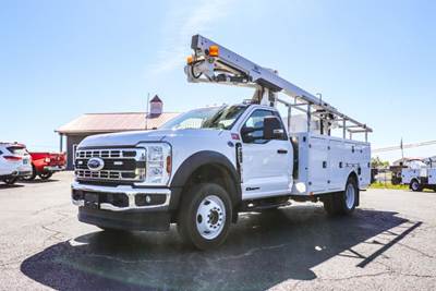 Ford F-550 Boom / Bucket Truck