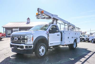 Ford F-550 Boom / Bucket Truck