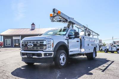Ford F-550 Boom / Bucket Truck