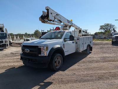 Ford F-550 Boom / Bucket Truck - 330HP