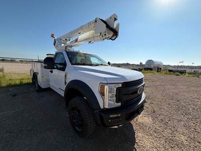 Ford F-550 Boom / Bucket Truck - 330HP