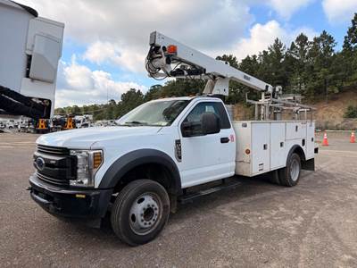 Ford F-550 Boom / Bucket Truck - 288HP