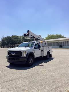 Ford F-550 Boom / Bucket Truck - 330HP