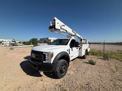 Ford F-550 Boom / Bucket Truck - 330HP