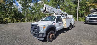 Ford F-550 Boom / Bucket Truck - 385HP