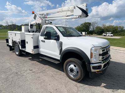 Ford F-550 Boom / Bucket Truck - 335HP