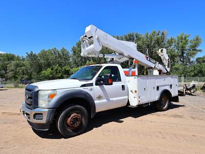 Ford F-550 Boom / Bucket Truck