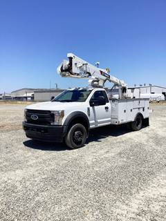 Ford F-550 Boom / Bucket Truck - 288HP