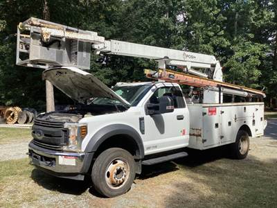 Ford F-550 Boom / Bucket Truck