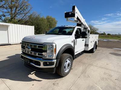 Ford F-600 Boom / Bucket Truck - 330HP
