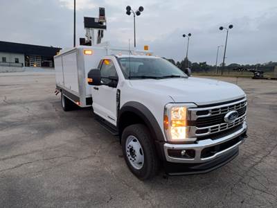 Ford F-600 Boom / Bucket Truck - 330HP