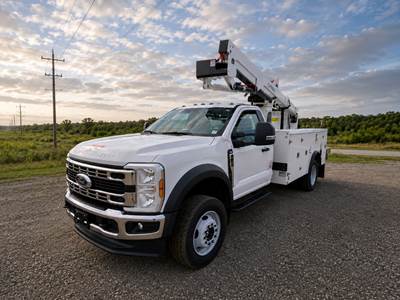 Ford F-600 Boom / Bucket Truck - 335HP