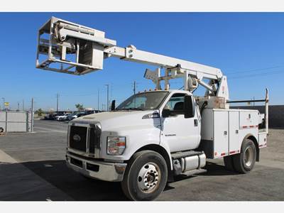 Ford F-650 Boom / Bucket Truck - 330HP