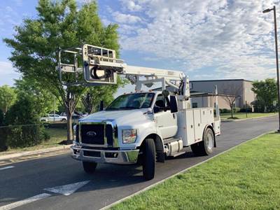 Ford F-750 Boom / Bucket Truck - 270HP