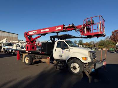 Ford F-750 Boom / Bucket Truck - 260HP