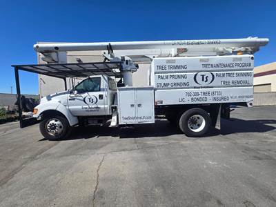 Ford F-750 Boom / Bucket Truck - 210HP