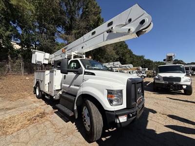 Ford F-750 Boom / Bucket Truck - 300HP