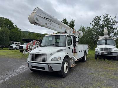 Freightliner M2-106 4x2 Boom / Bucket Truck - 250HP