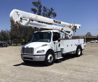 Freightliner M2 106 Boom / Bucket Truck - 300HP