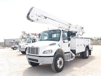 Freightliner M2 106 Boom / Bucket Truck - 300HP