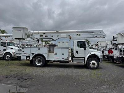 Freightliner M2 106 Boom / Bucket Truck - 250HP