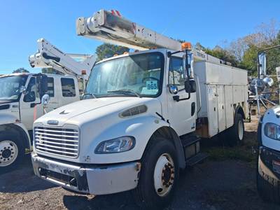 Freightliner M2 106 Boom / Bucket Truck - 260HP