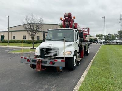 Freightliner M2 106 Boom / Bucket Truck - 260HP
