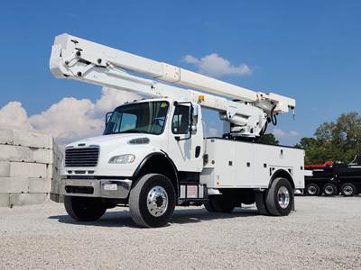 Freightliner M2 106 Boom / Bucket Truck - 300HP