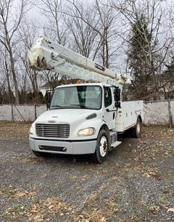 Freightliner M2 106 Boom / Bucket Truck - 250HP