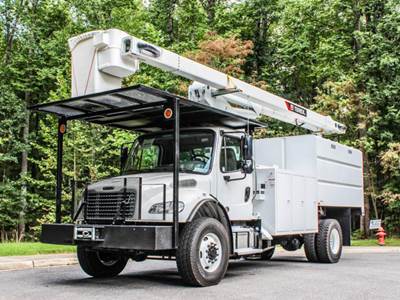 Freightliner M2 106 Boom / Bucket Truck - 250HP