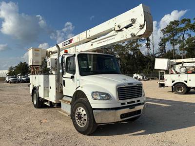 Freightliner M2 106 Boom / Bucket Truck - 270HP