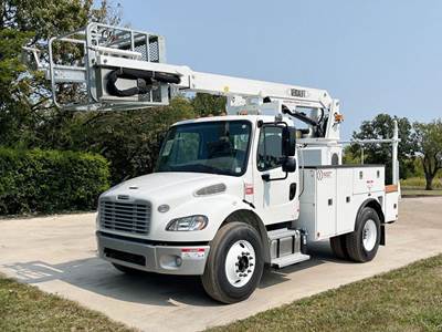 Freightliner M2 106 Boom / Bucket Truck - 220HP