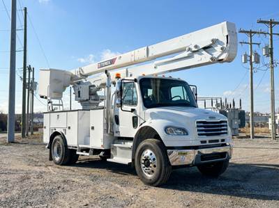 Freightliner M2 106 Boom / Bucket Truck - 300HP