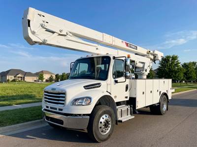 Freightliner M2 106 Boom / Bucket Truck - 300HP