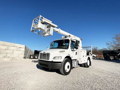 Freightliner M2 106 Boom / Bucket Truck - 250HP