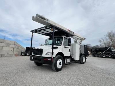 Freightliner M2 106 Boom / Bucket Truck - 250HP