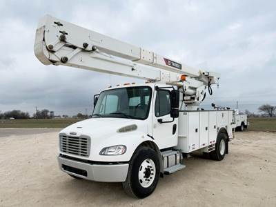 Freightliner M2 106 Boom / Bucket Truck - 300HP