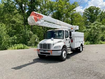 Freightliner M2 106 Boom / Bucket Truck - 240HP