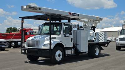 Freightliner M2 106 Boom / Bucket Truck - 220HP