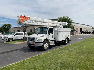 Freightliner M2 106 Boom / Bucket Truck - 240HP