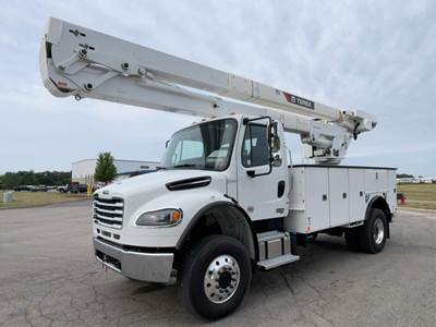 Freightliner M2 106 Boom / Bucket Truck - 300HP