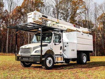 Freightliner M2 106 Boom / Bucket Truck - 220HP