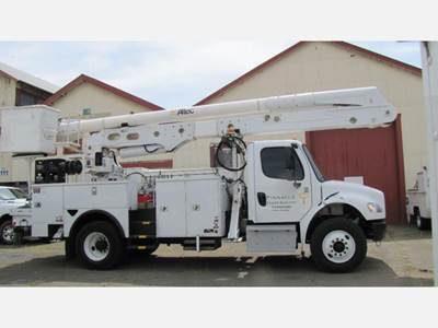 Freightliner M2 Boom / Bucket Truck - 250HP