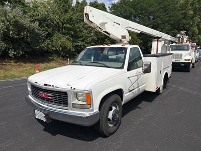 GMC C-30 Boom / Bucket Truck - 255HP