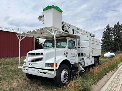 International 4700 Boom / Bucket Truck - 195HP